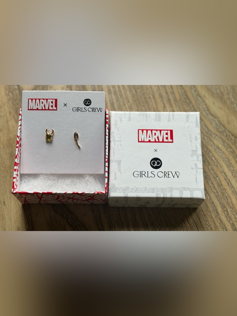 🪩NEW Loki Stud Earrings - Marvel x Girls Crew🪩 - Picture 2 of 7